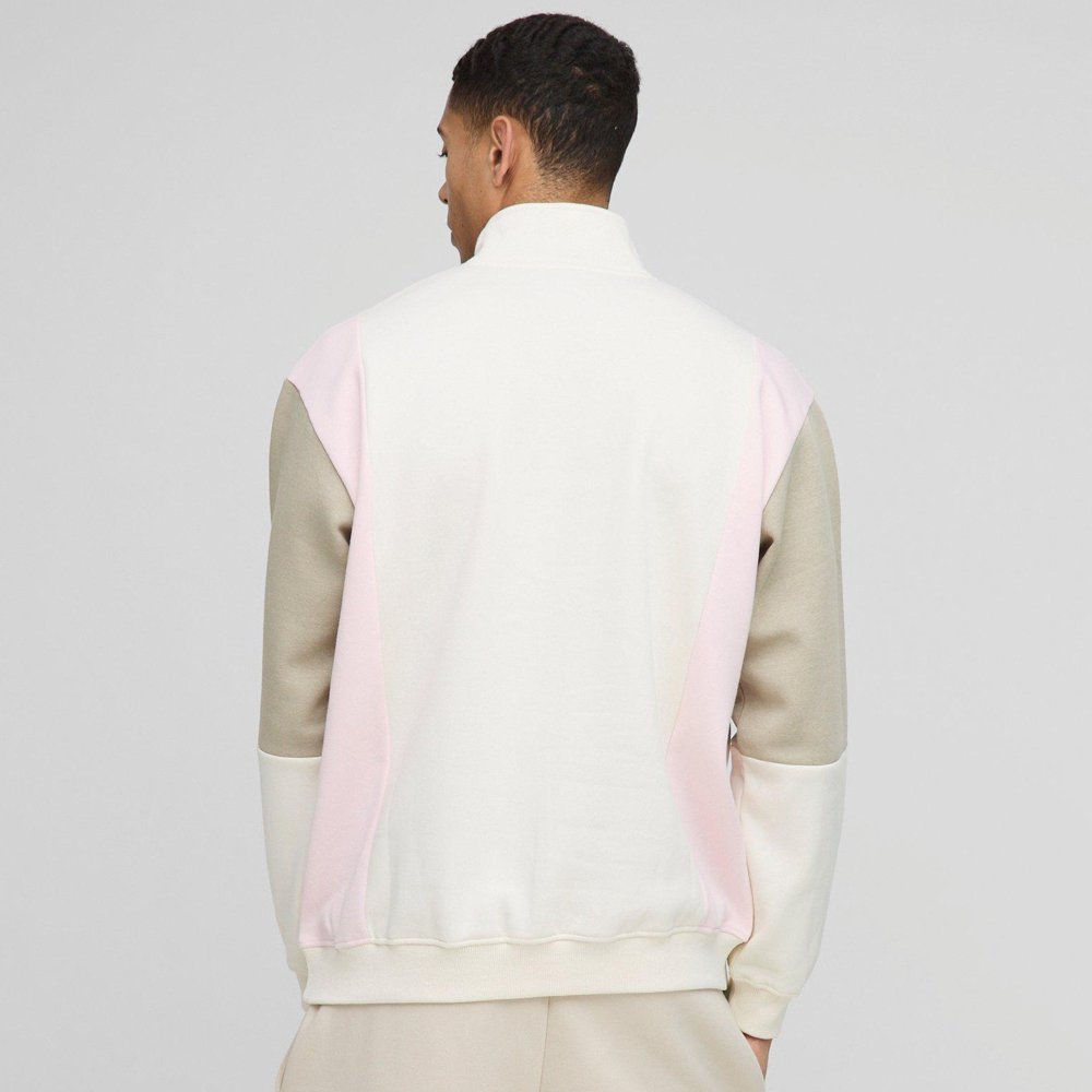 Sweat shirts